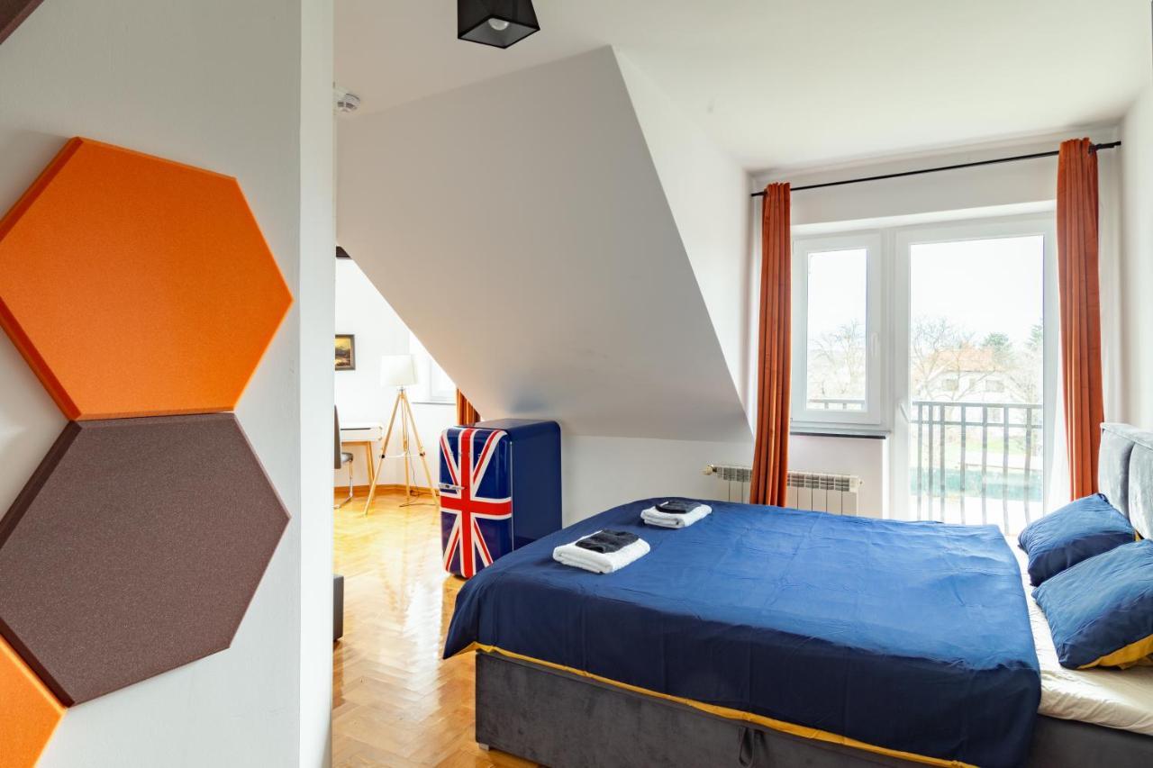 The Castle Suites & Apartment - Free Parking - (Adults Only) Krakkó Kültér fotó