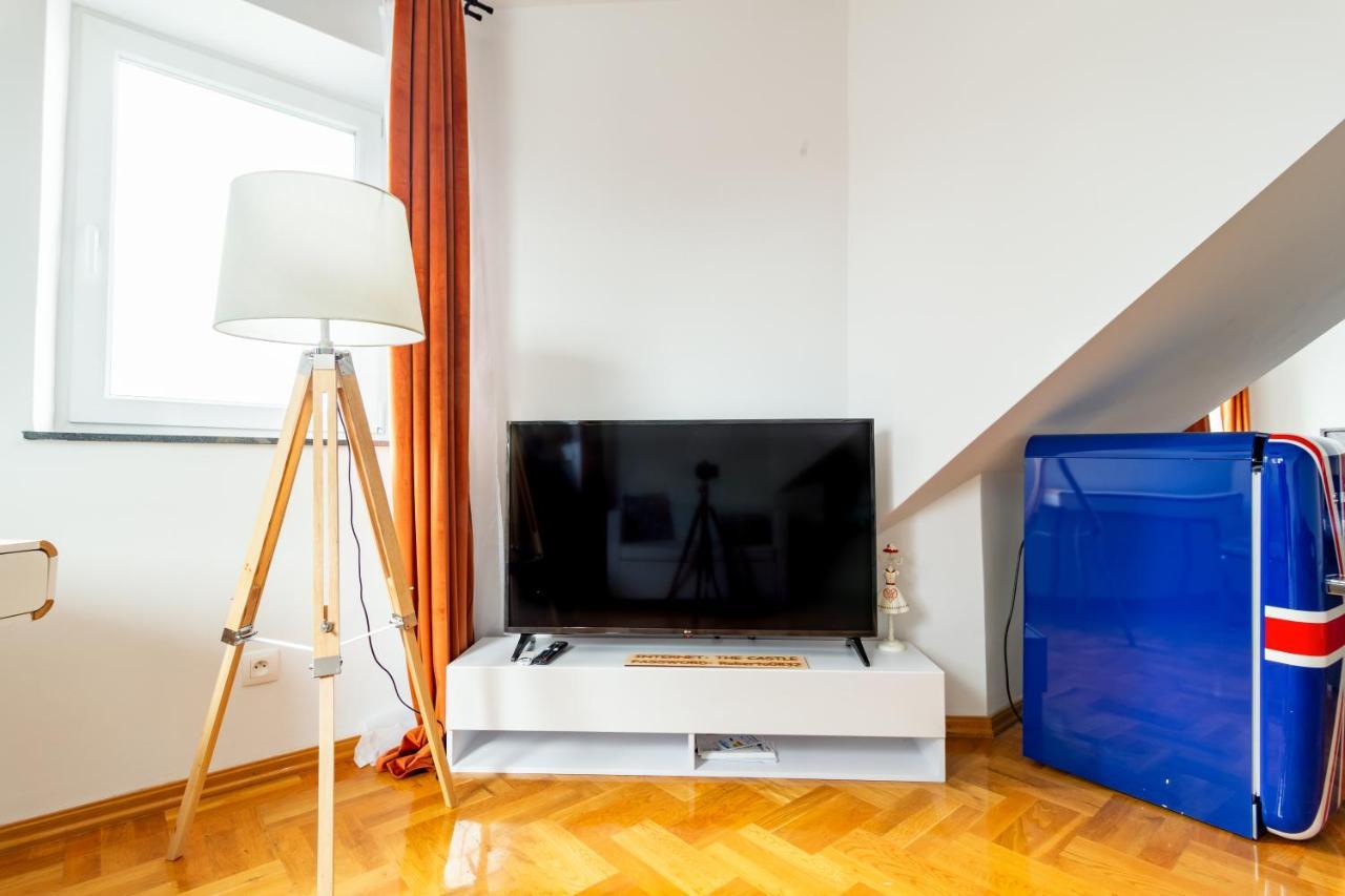 The Castle Suites & Apartment - Free Parking - (Adults Only) Krakkó Kültér fotó
