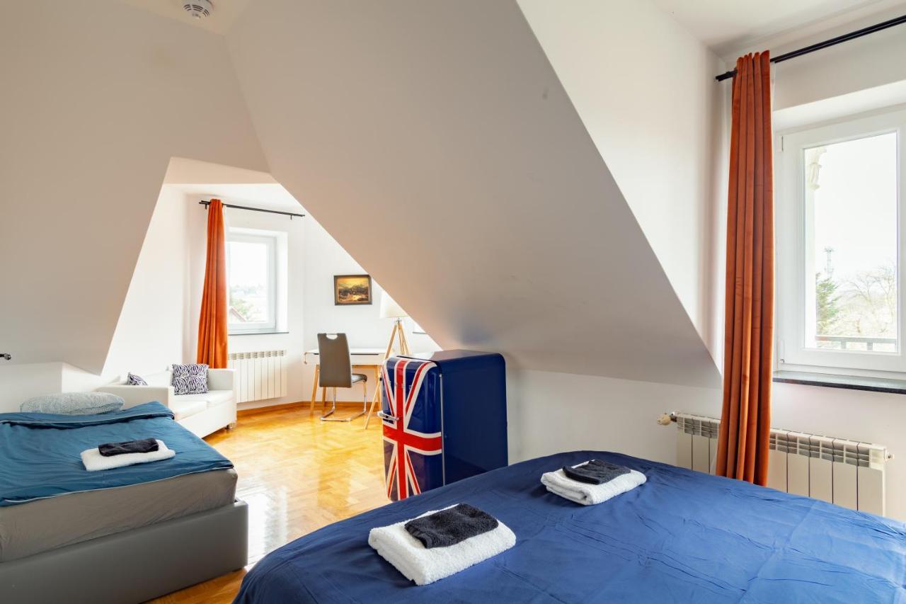 The Castle Suites & Apartment - Free Parking - (Adults Only) Krakkó Kültér fotó