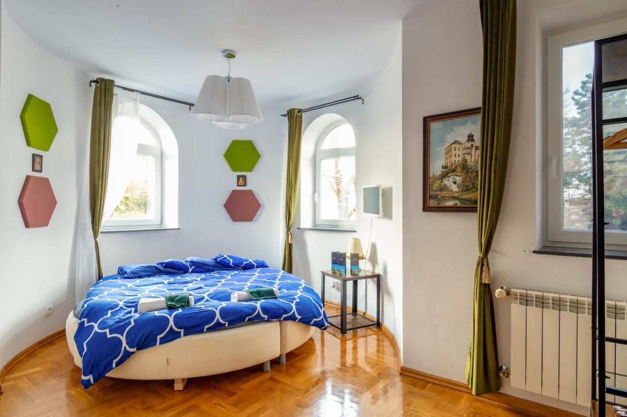 The Castle Suites & Apartment - Free Parking - (Adults Only) Krakkó Kültér fotó