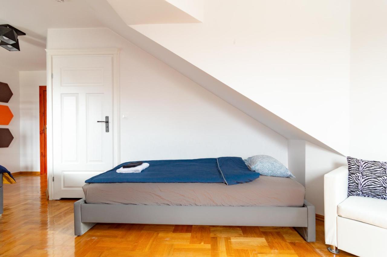 The Castle Suites & Apartment - Free Parking - (Adults Only) Krakkó Kültér fotó