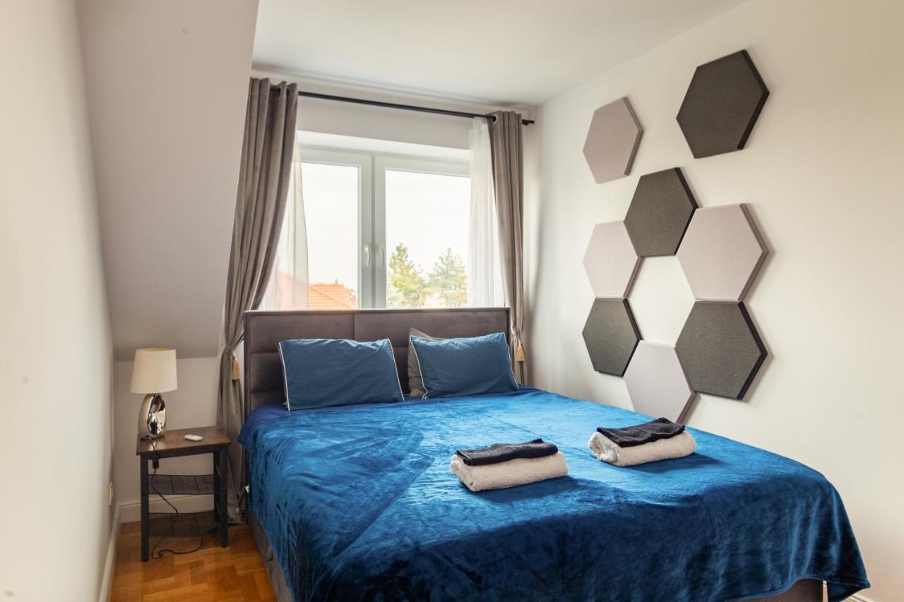 The Castle Suites & Apartment - Free Parking - (Adults Only) Krakkó Kültér fotó