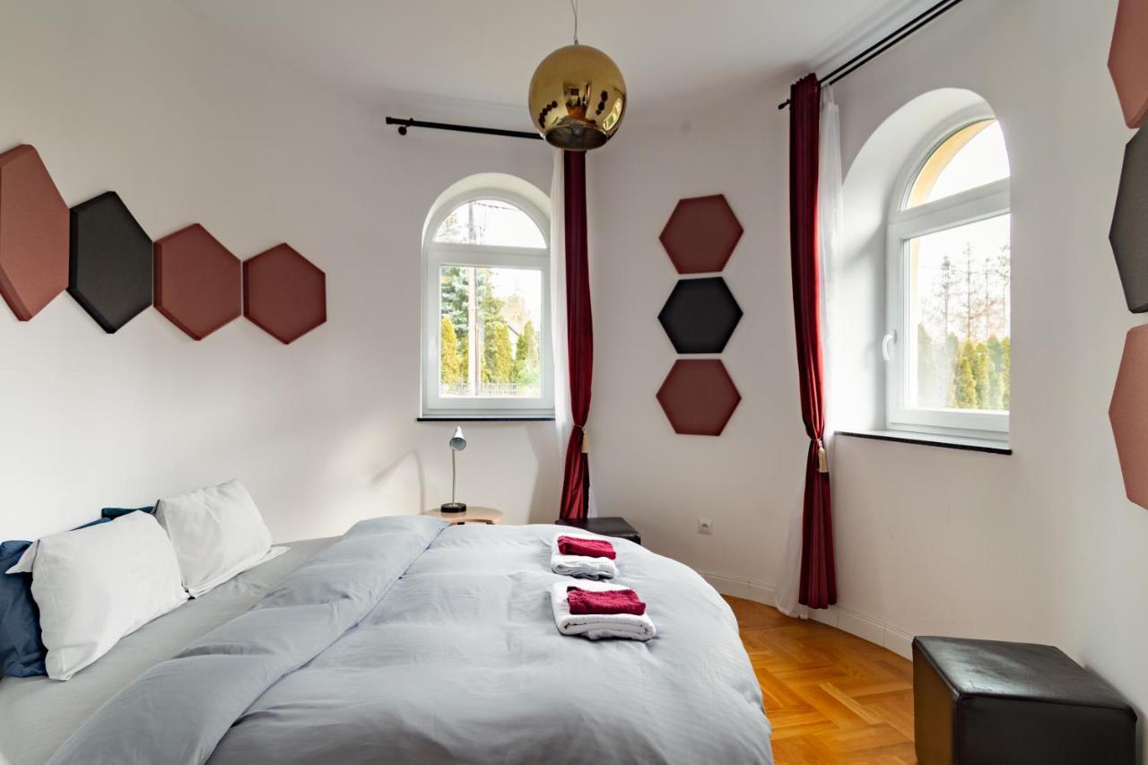 The Castle Suites & Apartment - Free Parking - (Adults Only) Krakkó Kültér fotó
