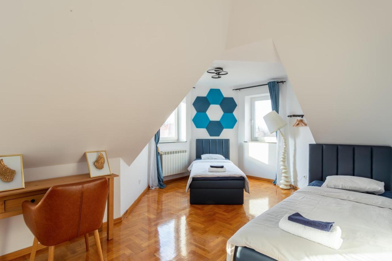 The Castle Suites & Apartment - Free Parking - (Adults Only) Krakkó Kültér fotó