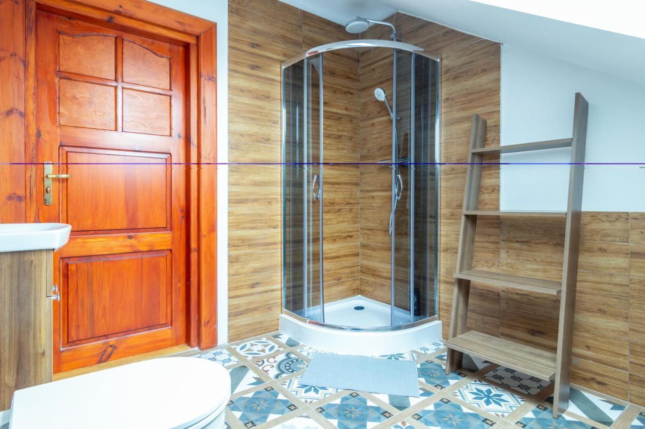The Castle Suites & Apartment - Free Parking - (Adults Only) Krakkó Kültér fotó