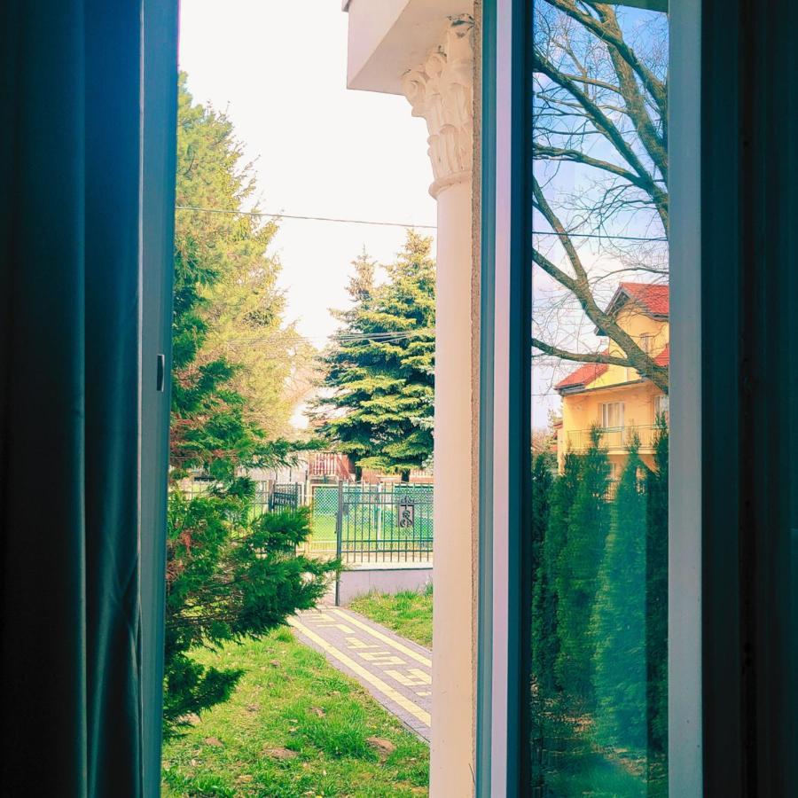 The Castle Suites & Apartment - Free Parking - (Adults Only) Krakkó Kültér fotó